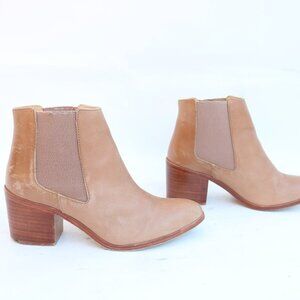 NISOLO Chelsea ankle boots size 8.5